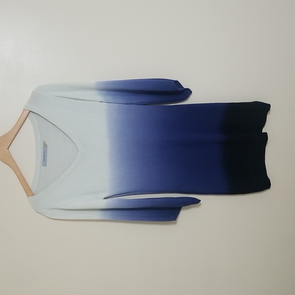 Marc New York by Andrew Marc Blue Ombré Flare sleeve, V neck Dress- Size…